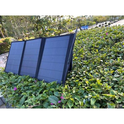 Chargeur de panneaux solaires extérieurs de 60 W Contrôleur PWM pour la charge et l'énergie solaire