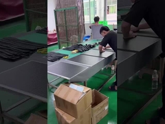 Chargeur solaire double avec une surface étanche en ETFE et une efficacité de panneau solaire allant jusqu'à 23,5%